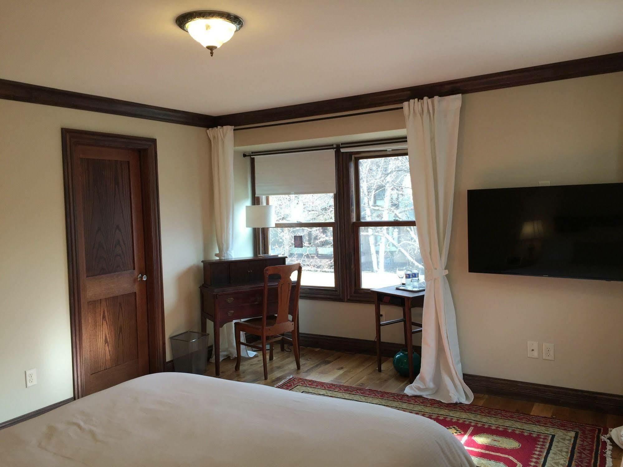 Hotel Dartmouth House à Rochester Extérieur photo